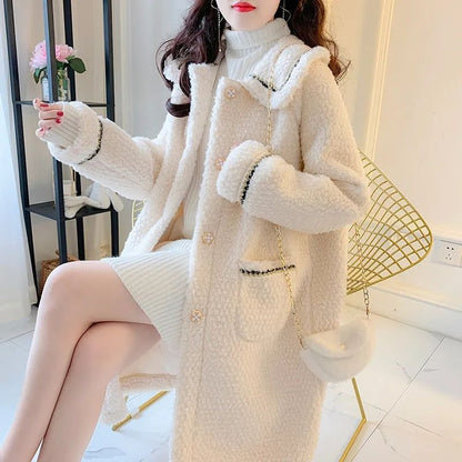 Mid-length Versatile Lamb Wool Women's Coat For Petite